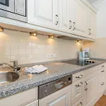 Апартаменты Bismarckstrasse 5a, App 2 *